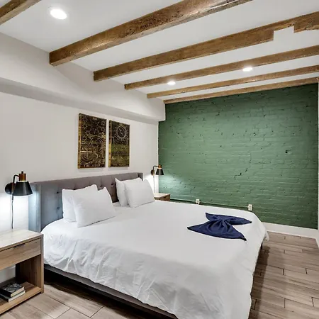 2Br In The French Quarter & Steps To Frenchmen Hotel